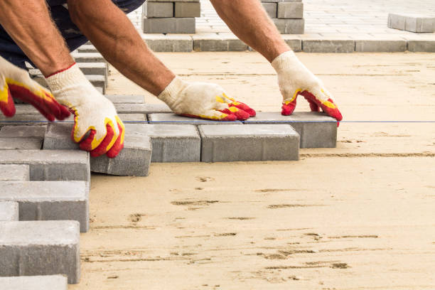 Best Driveway Paving Contractor  in Flora, AL